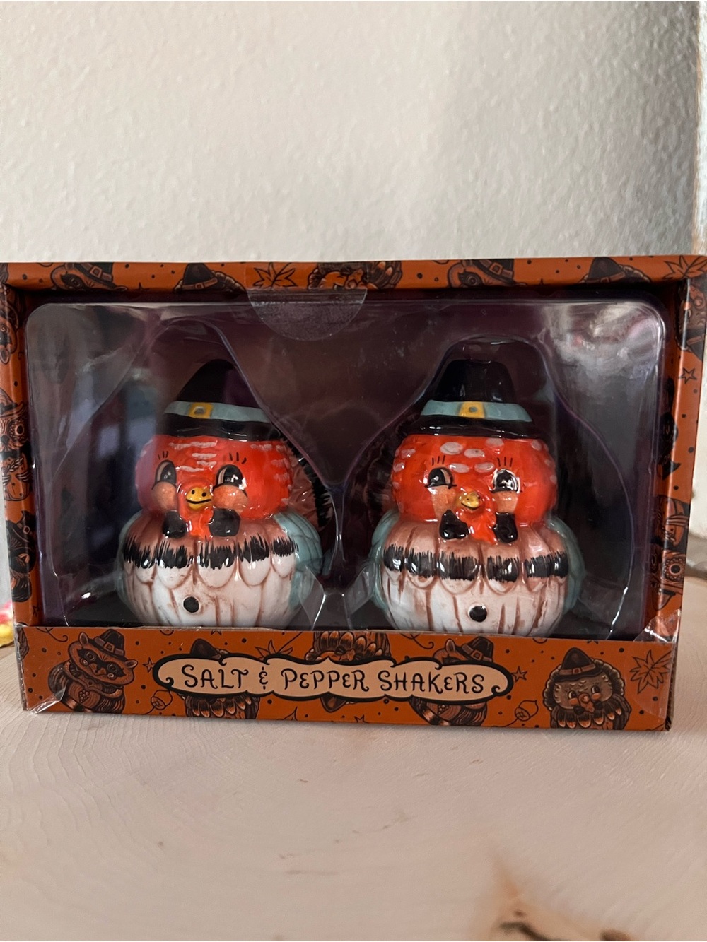 Johanna Parker Halloween Thanksgiving Orange Turkey Salt & Pepper Shaker Set NEW